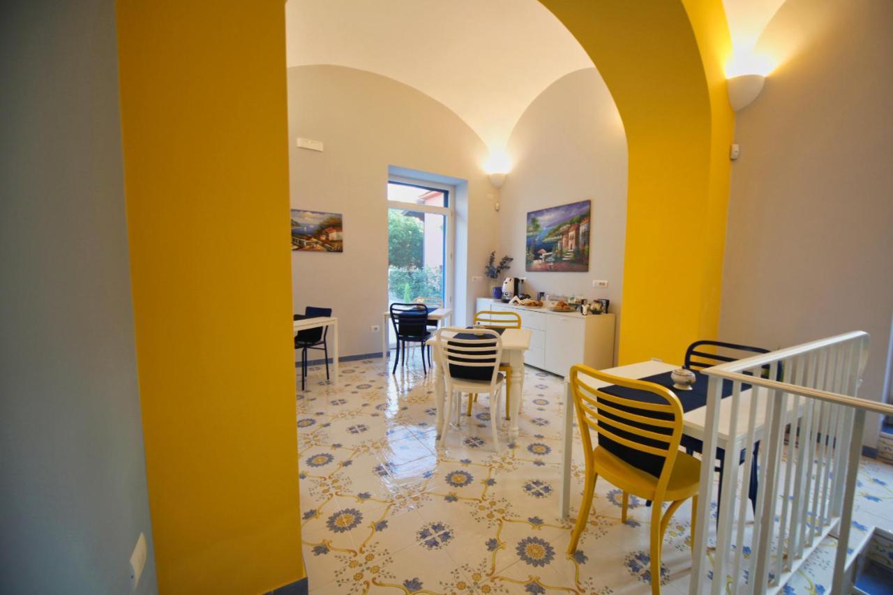 Bed and Breakfast Domus Vilu Nocera Superiore Exterior foto