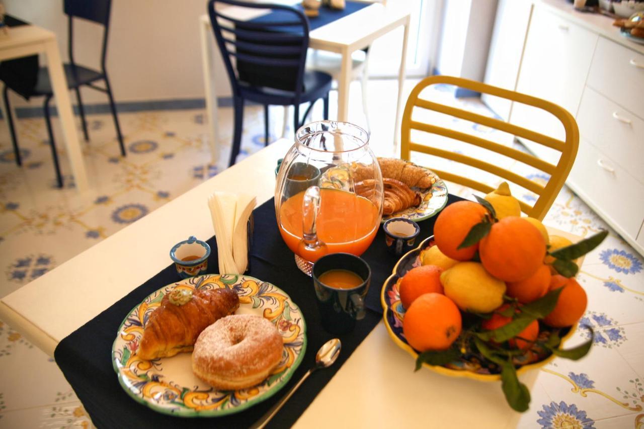 Bed and Breakfast Domus Vilu Nocera Superiore Exterior foto