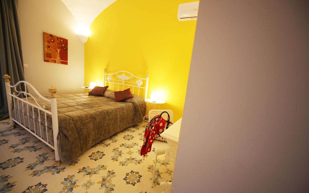 Bed and Breakfast Domus Vilu Nocera Superiore Exterior foto